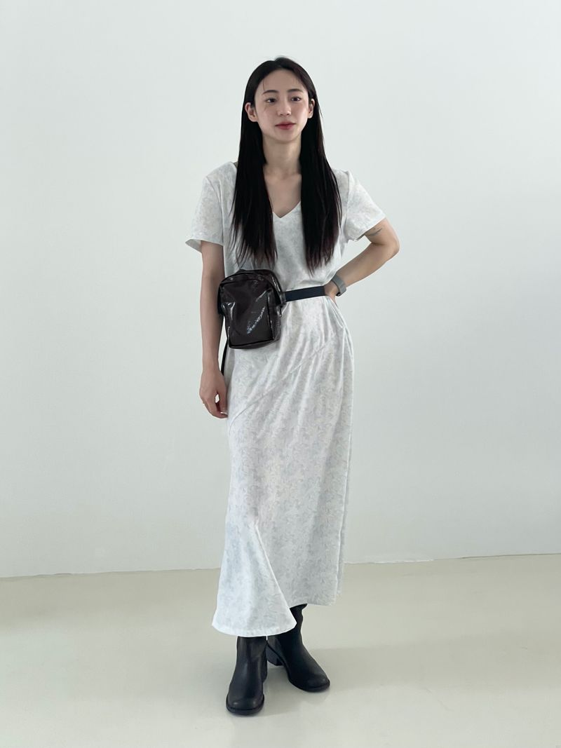 Simple round long boots