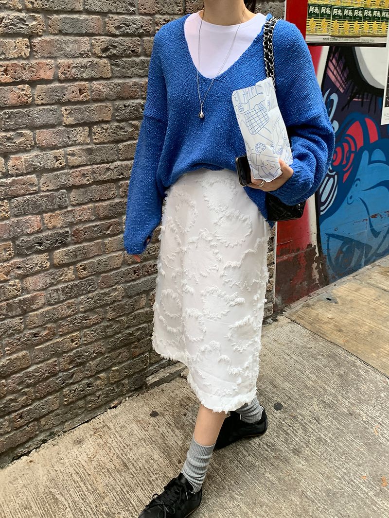 [MADE] Rieze Deep V Knit