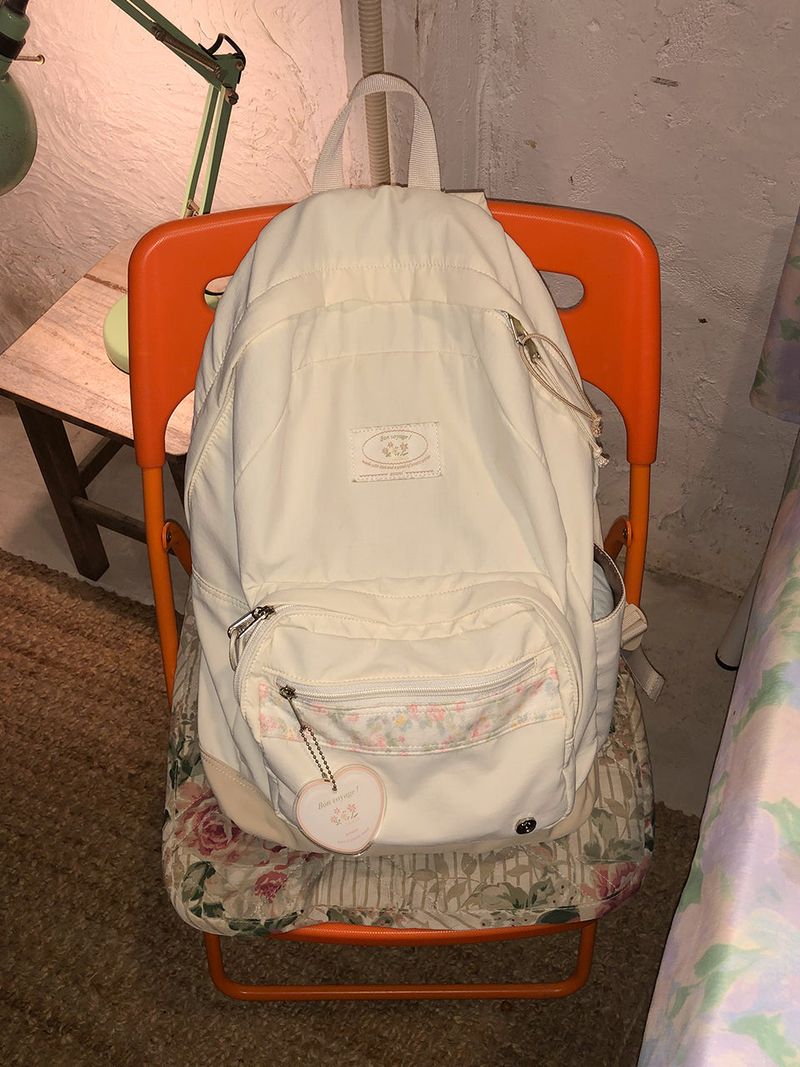 Bon voyage backpack_flora