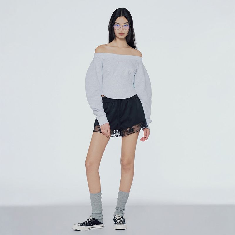 Off-the-shoulder sweatshirt