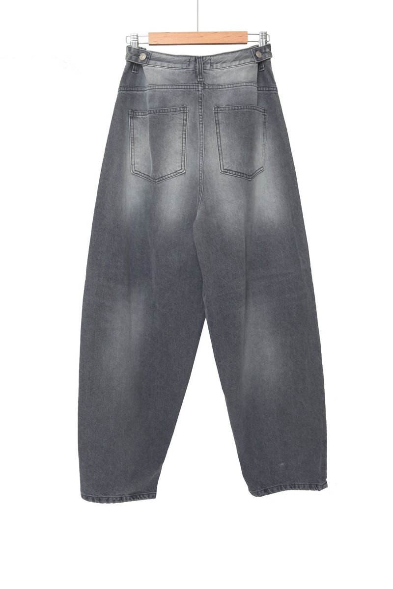destroyed balloon denim pants