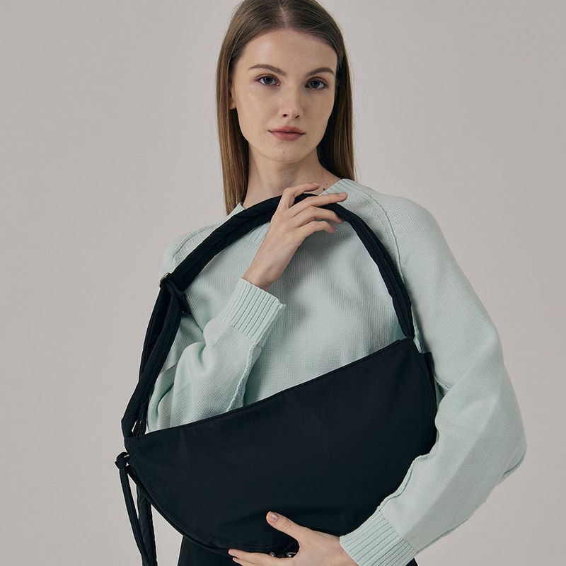 HALFMOON BAG BLACK