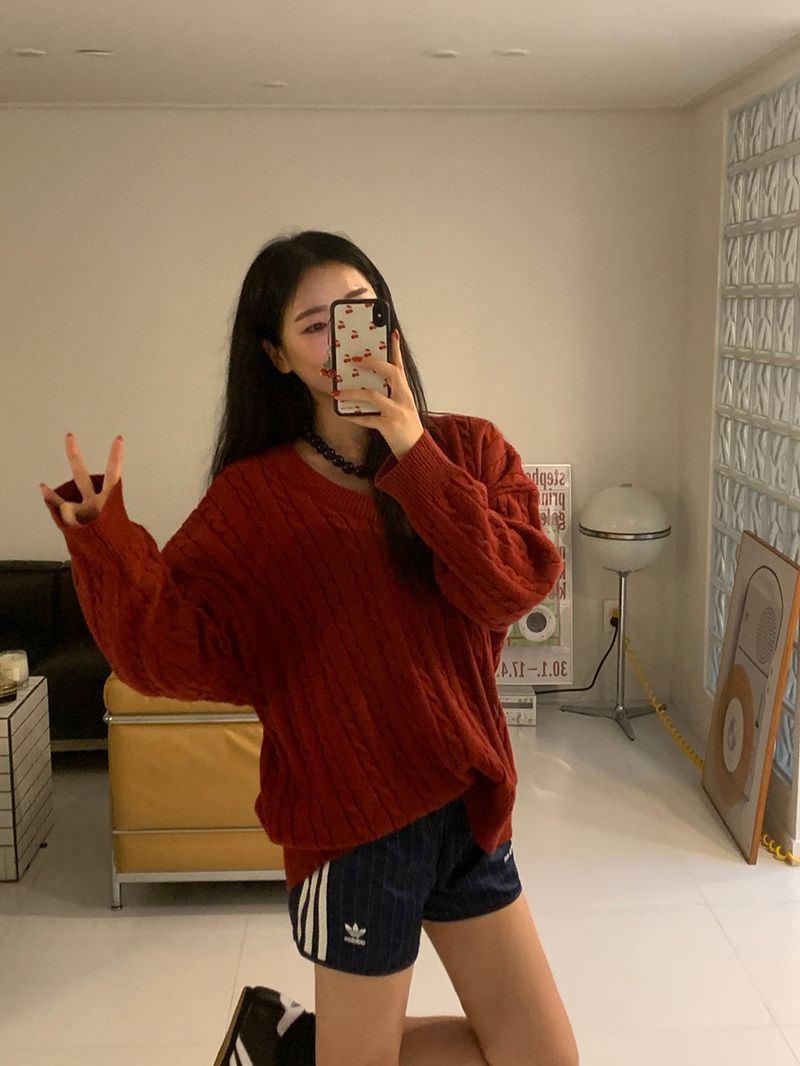 [MADE] Ethol twisted V-knit