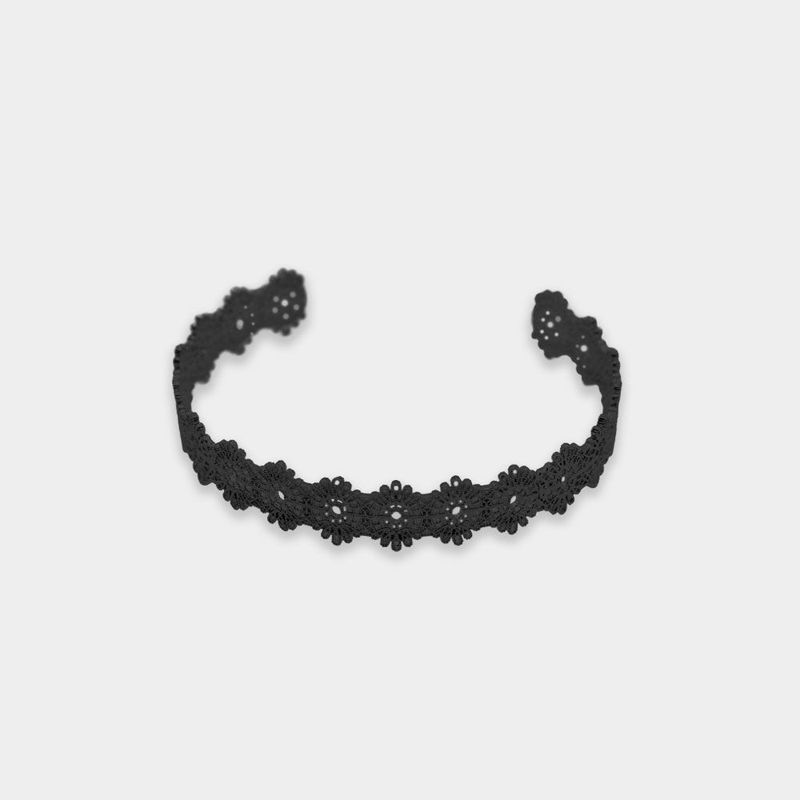 Grumpy Stuff（グロンピースタッフ）の「レースフラワーカフバングル（アクセサリー）」