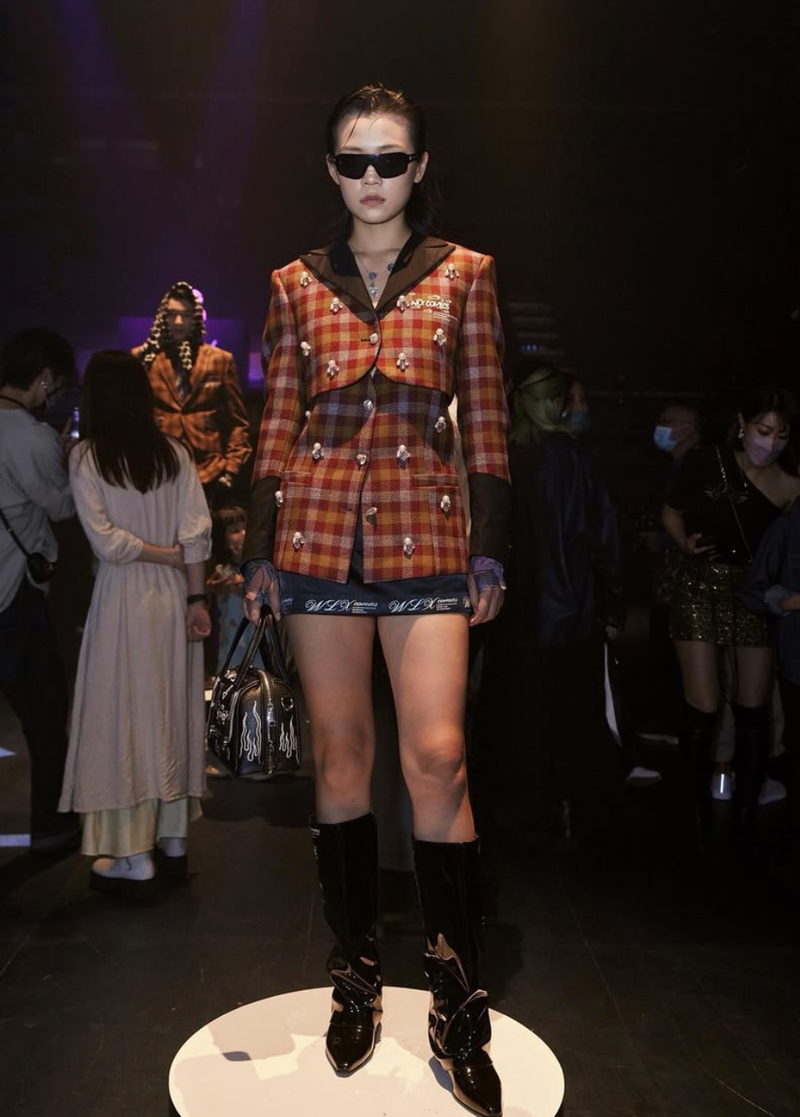 WooLeeX（ウーリーエックス）の「Black Satin Mini Skirt（Skirts）」