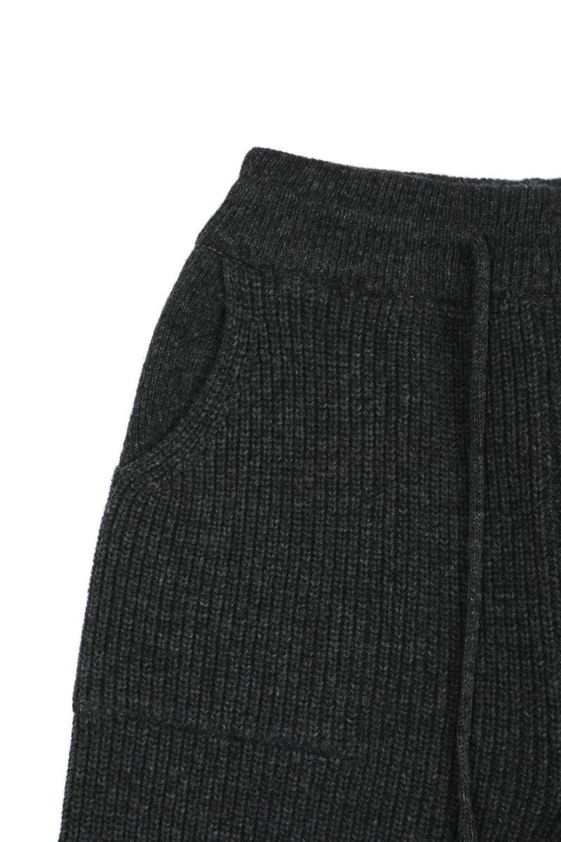 Bermuda knit wool pants [Charcoal]