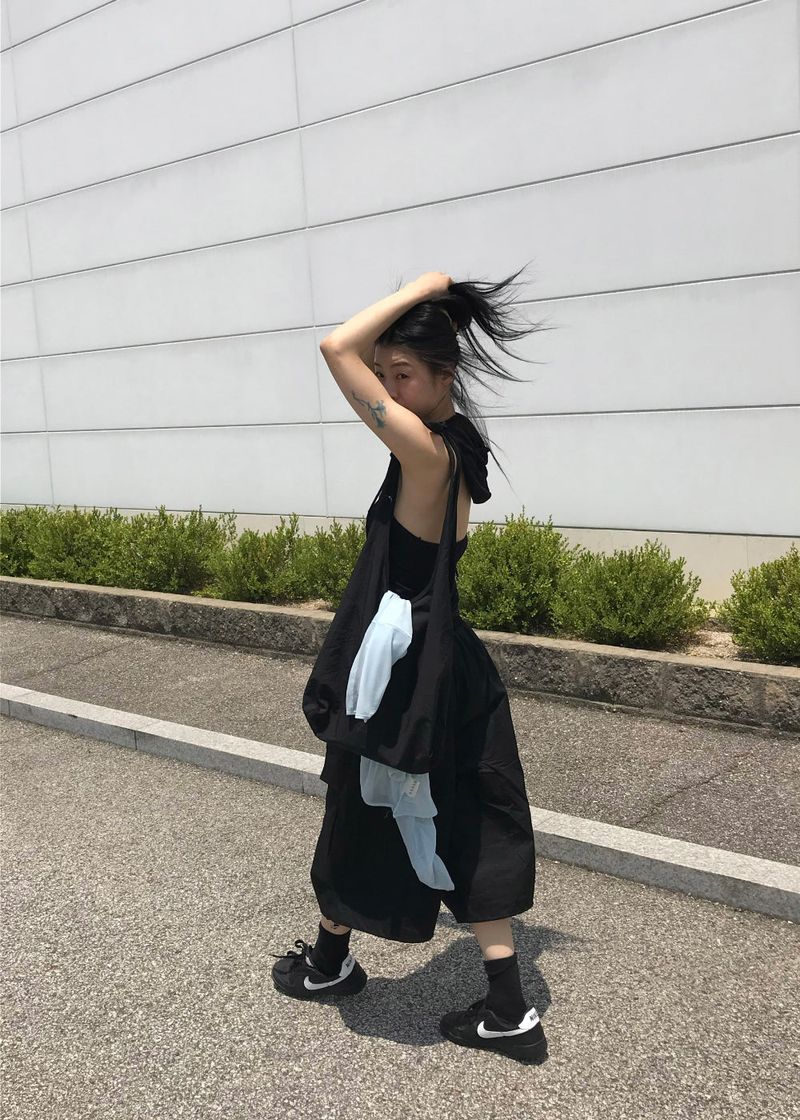 HOODIE OFF SLEEVELESS
