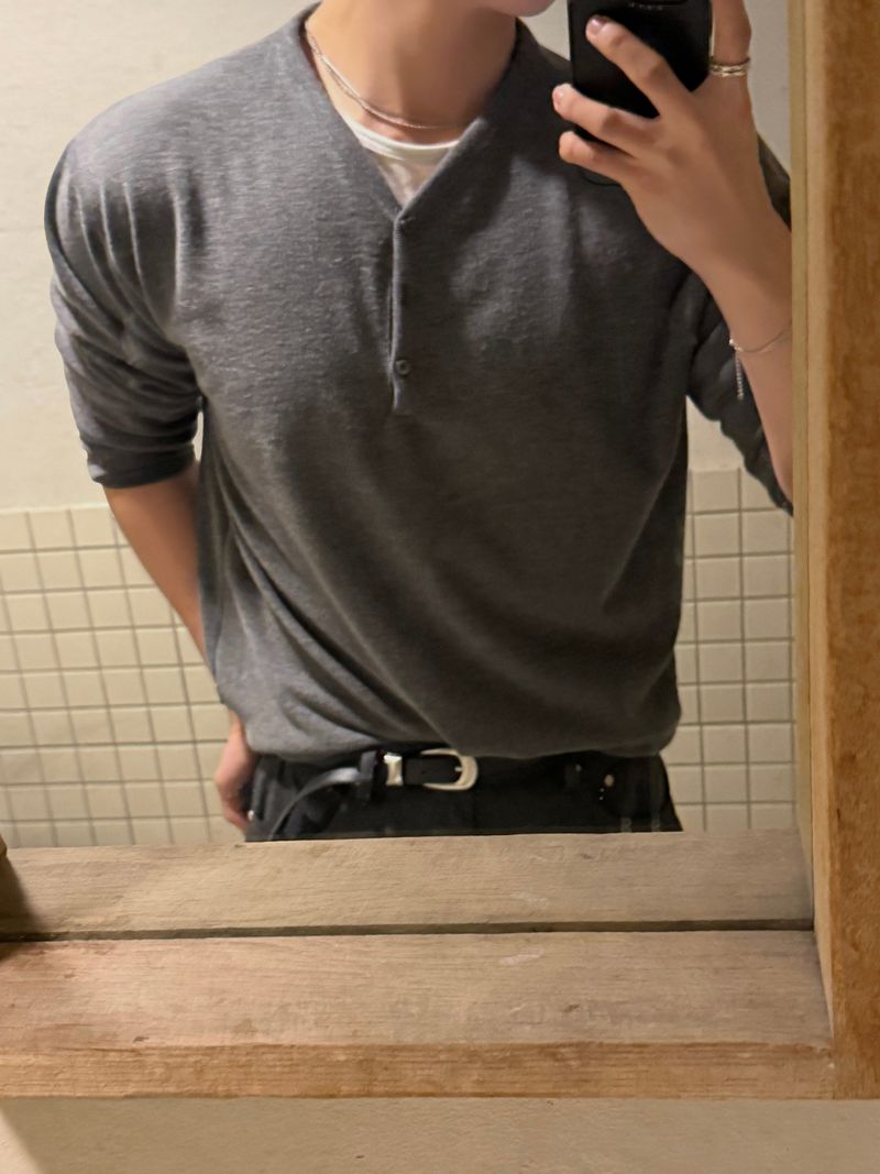 Port button layered knitwear