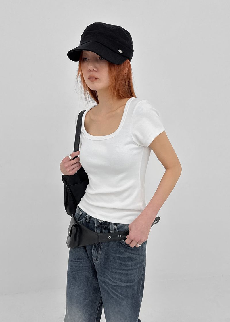 BLACKUP（ブラックアップ）の「[MADE] Pobello Basic Square-Neck Short Sleeve Top（Tops）」