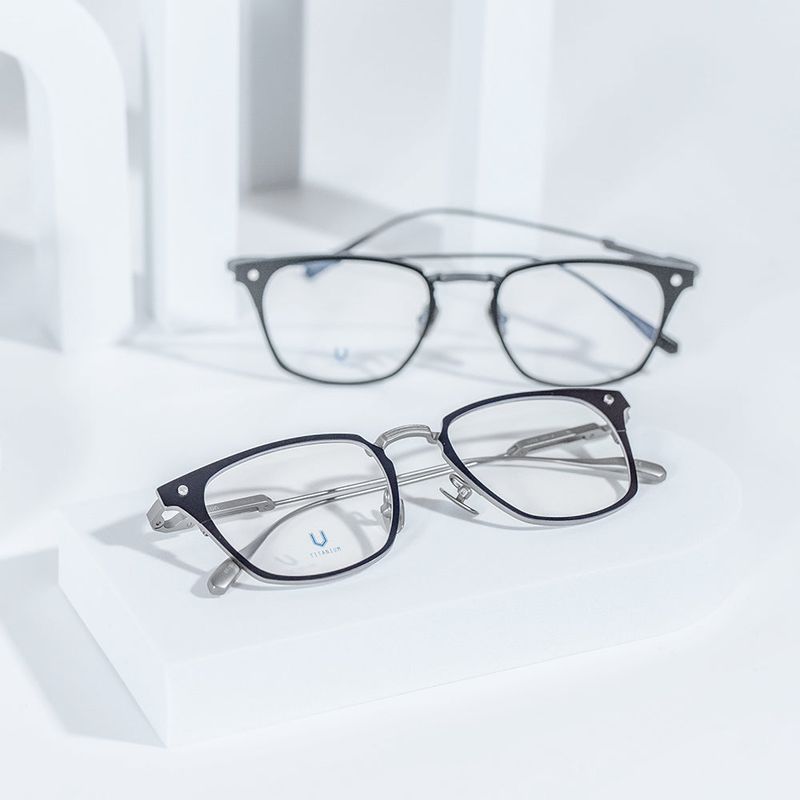 Knouun Square titanium glasses CODE. 104. A Black N Gray