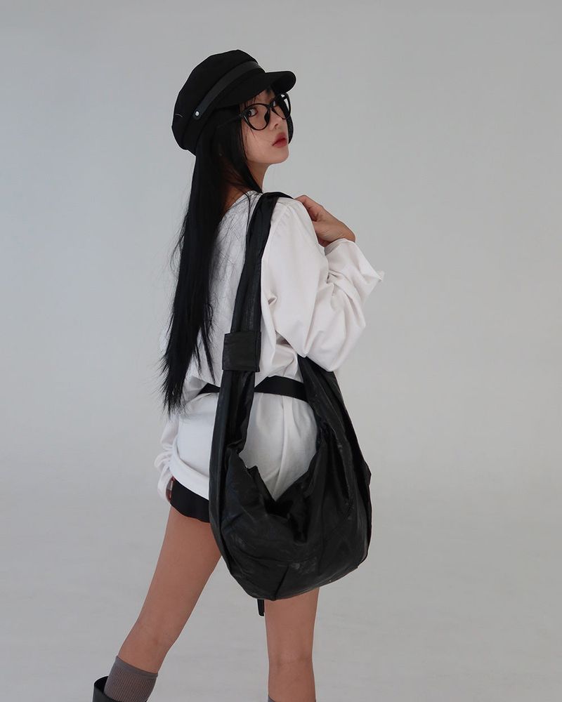 half-moon cross shoulder sling bag