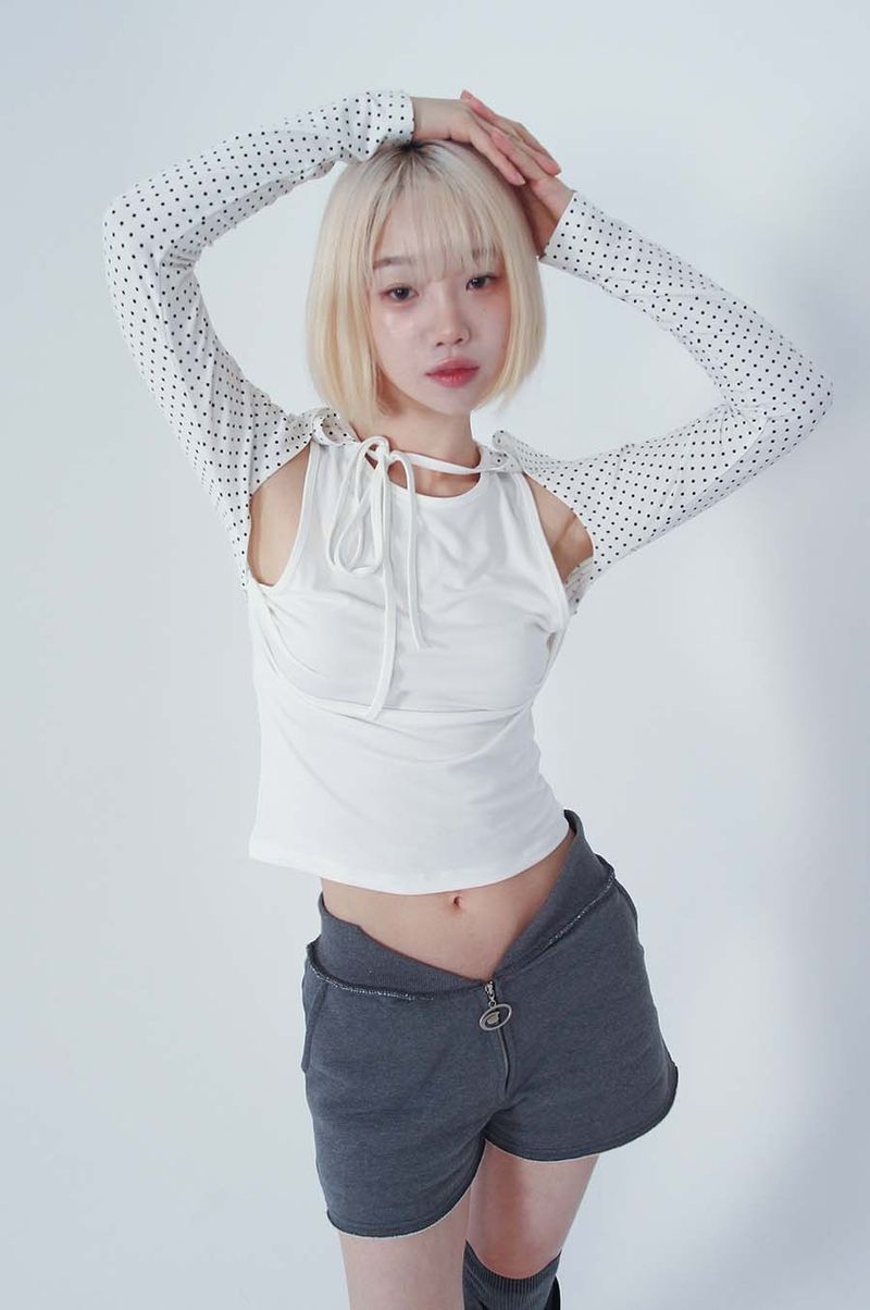 BFEEP（ビーピーピ）の「ネックストラップTシャツ_DOT WHITE（トップス）」
