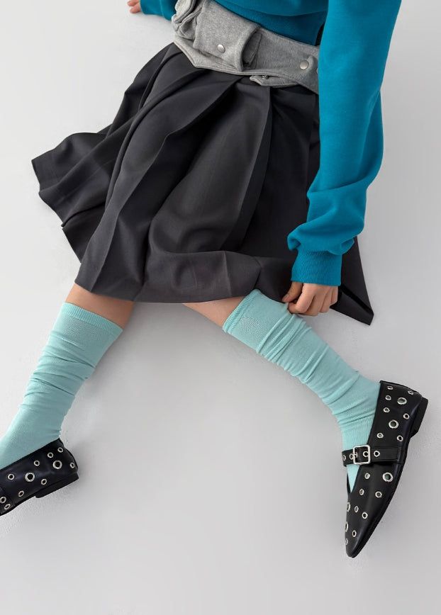 AAKE(アケ)の「VIVID NON-SLIP KNEE SOCKS(Fashion Accessories)」