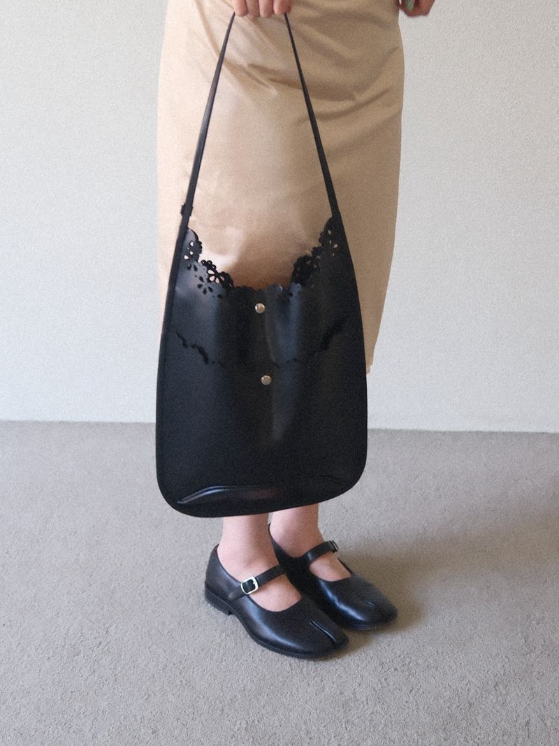 VIOLA Leather / BLACK