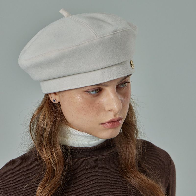 VA Curved Oval Metal Blended Beret  / Cream