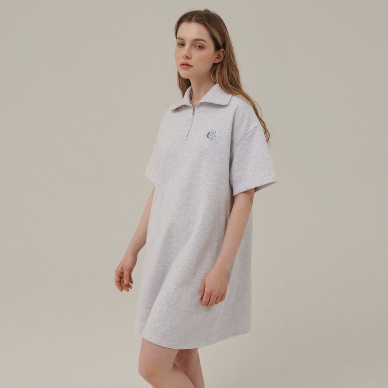 Between A and B(ビットウィーンエーアンドビー)の「SMALL LOGO HALF ZIPUP MINI DRESS_WHITE MELANGE(Dresses)」