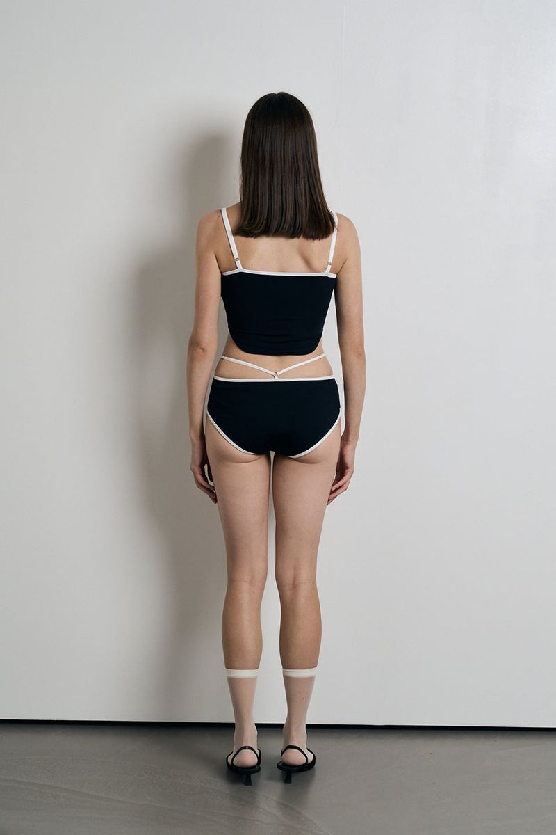Strap Line Low Bikini Panties (Black)