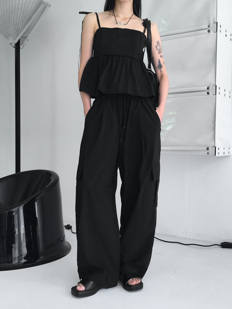 Horsher rustling nylon pintuck two-way cargo pants