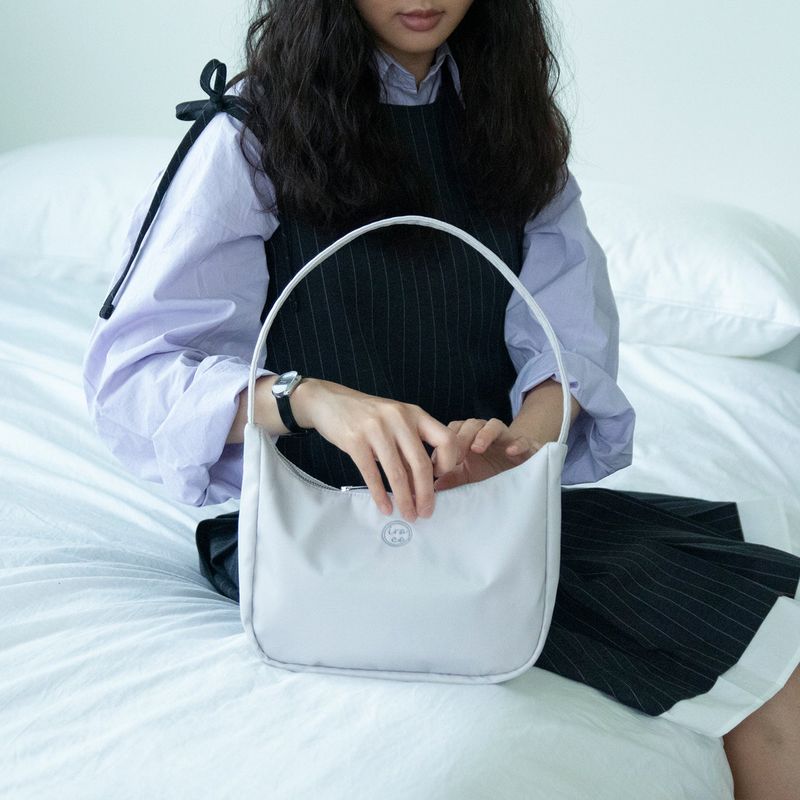 nylon mini hobo bag_cool grey