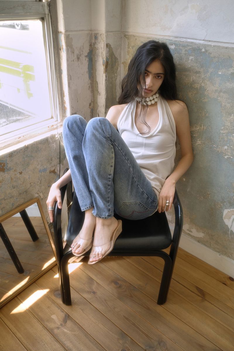 26SS★OPEN-BACK DRAPED HALTER TOP