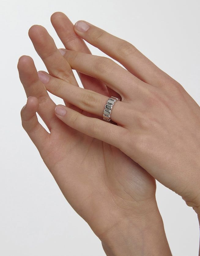 26SS★ Iceblock Silver Ring L