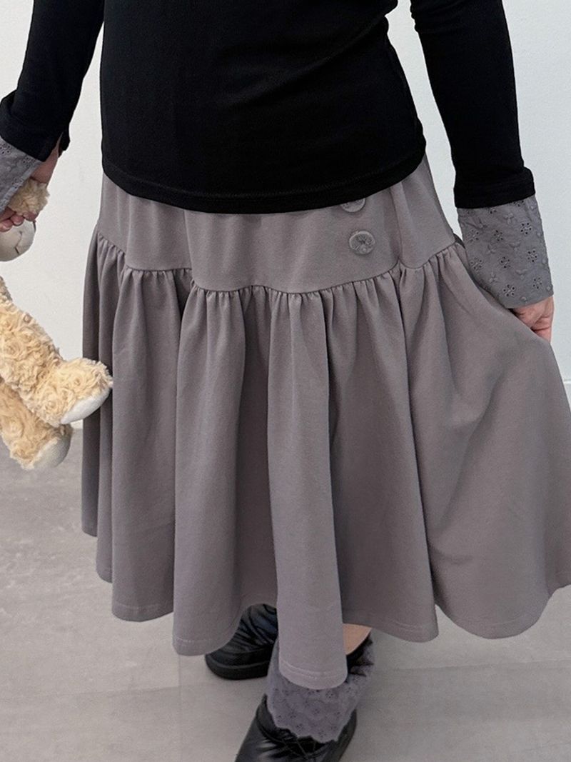 adorntie（アドオンタイ）の「レース ボタン シャーリング スカート (light grey)（スカート）」