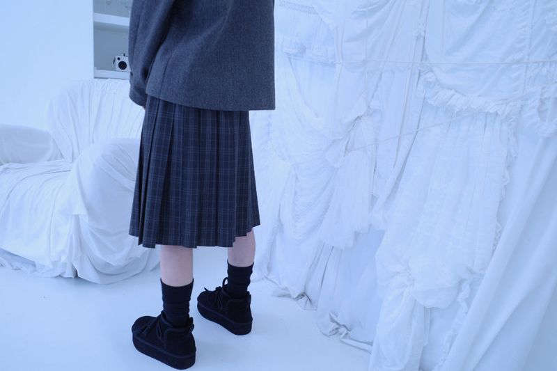 Bwin check midi pleats skirt