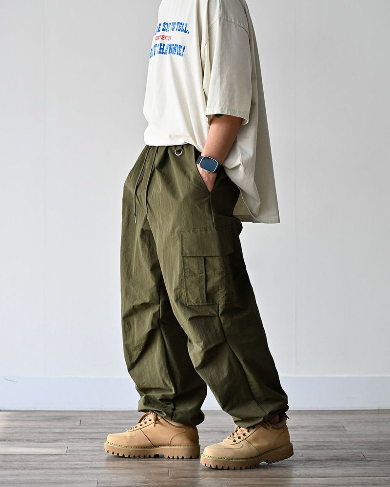 BOXSENSEI（ボックスセンセイ）の「DRW D-RING WIDE CARGO PANTS（Pants）」