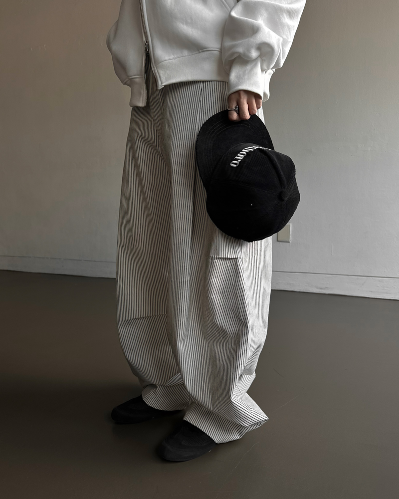 Curved stripe pants (Unisex)