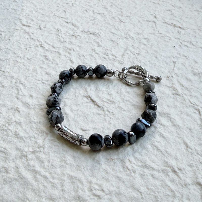 Dark Vein Bracelet