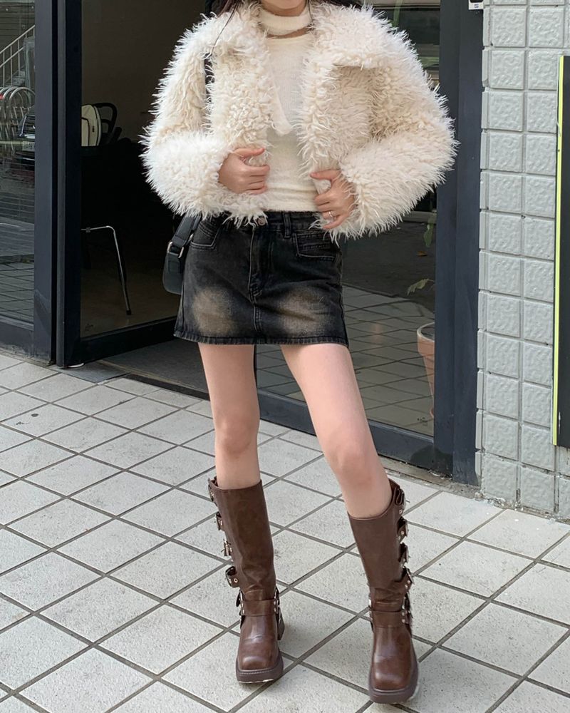 Belted boots