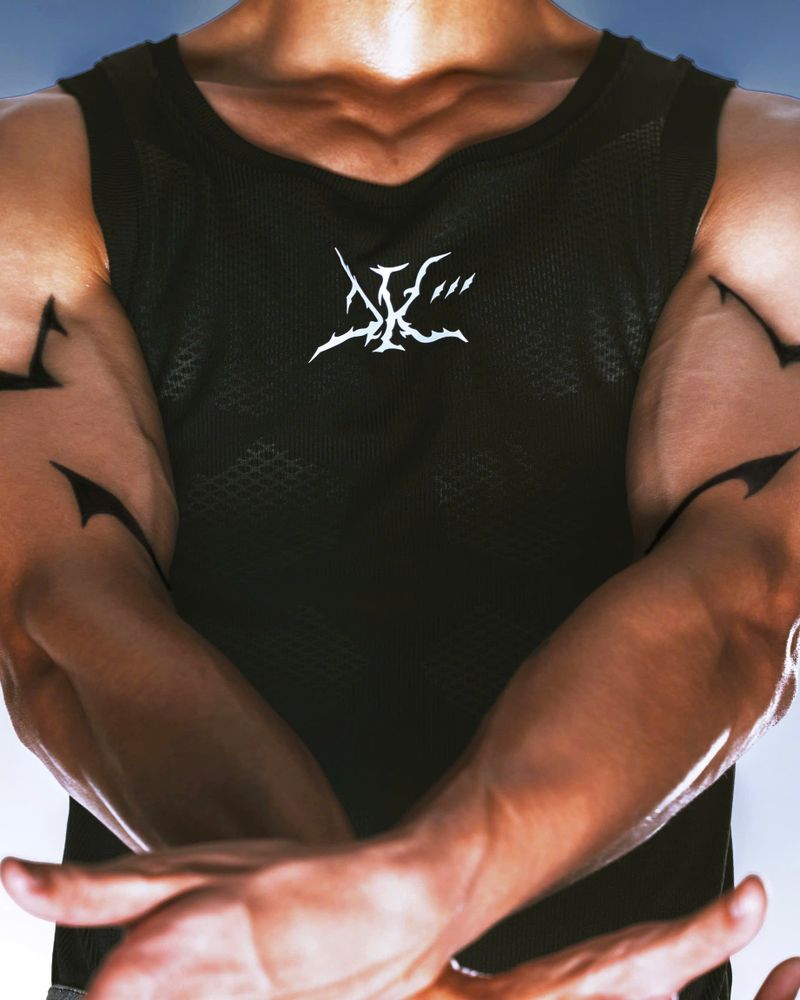 TANK ON THE TOP TANKTOP (Black)