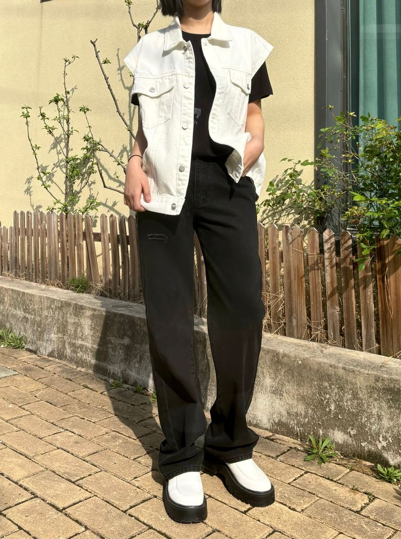 LOOSE FIT WHITE DENIM VEST code 21011