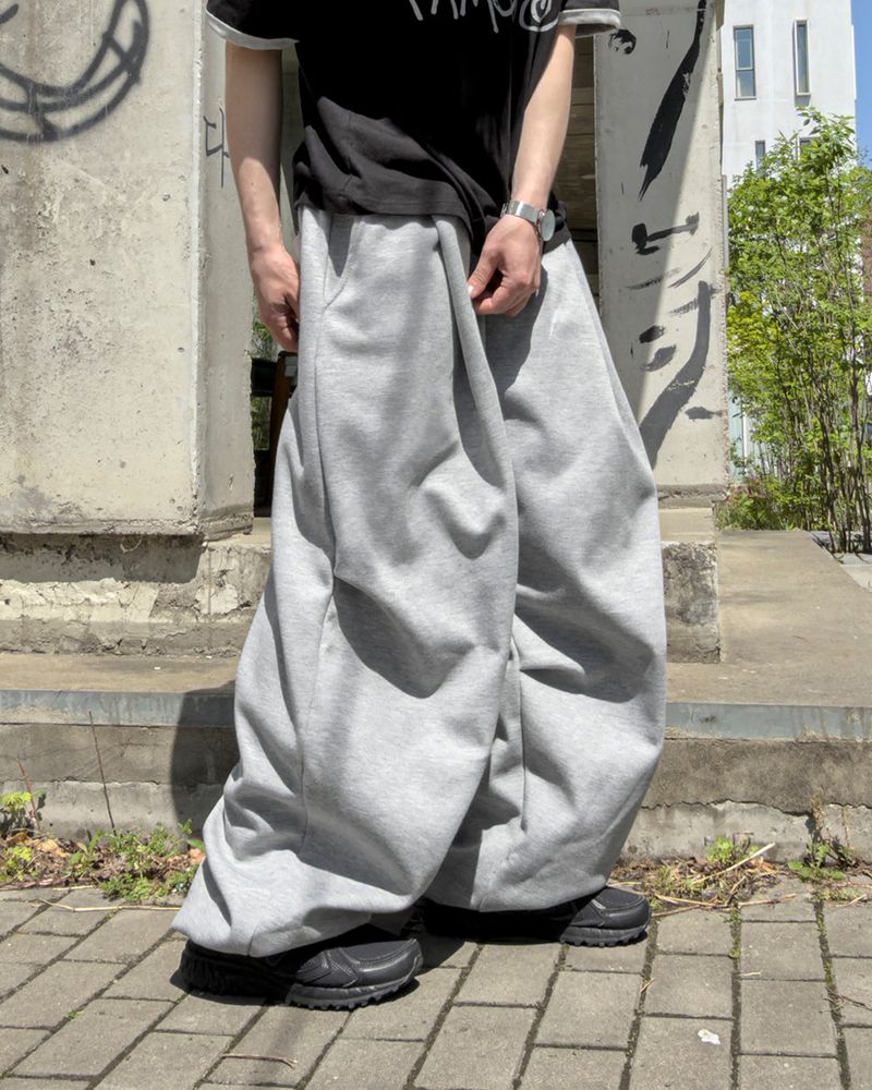Roven Pintuck Curved Sweat Pants