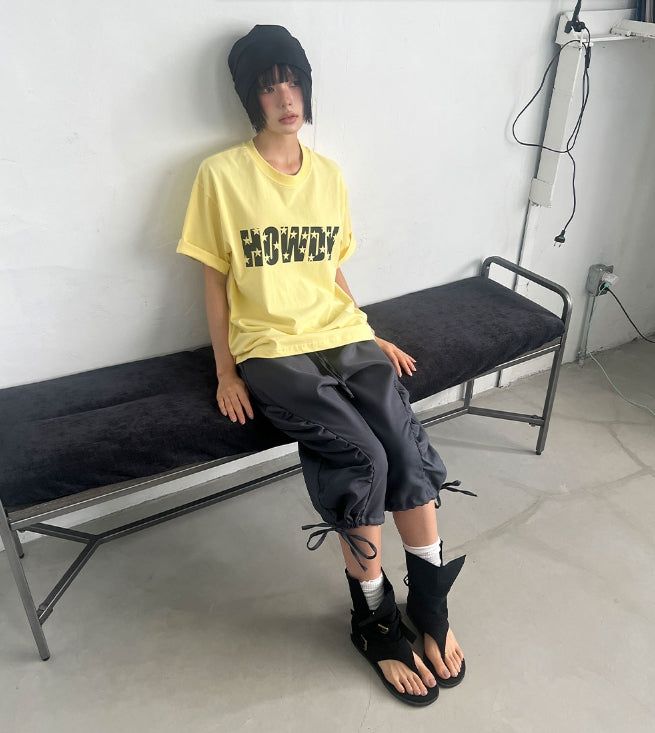 SIDE SHIRRING CAPRI PANTS