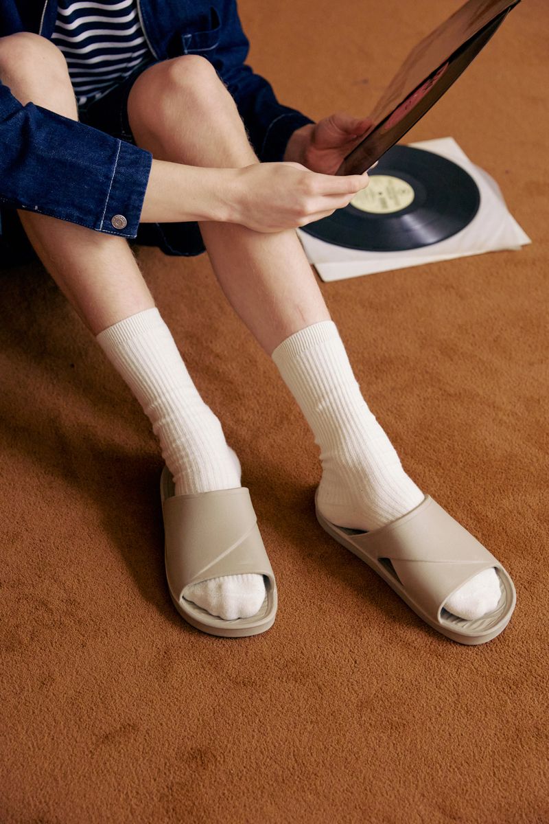 Sunday Afternoon Slippers - Sand