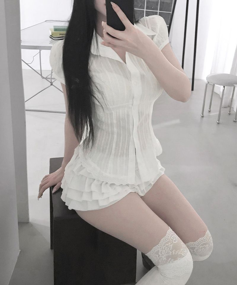 meego（ミーゴ）の「lace puff blouse (2colors)（Tops）」