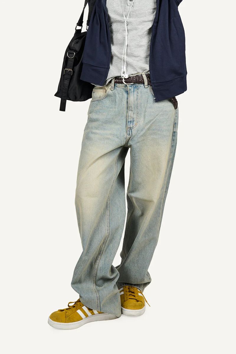 Raucohouse（ラウコハウス）の「Sand-washed wide denim pants（Pants）」
