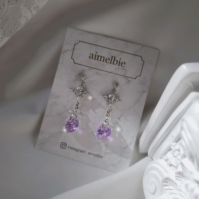 aimelbie（アイメルビー）の「エンジェルハートクリスタルイヤリング（アクセサリー）」