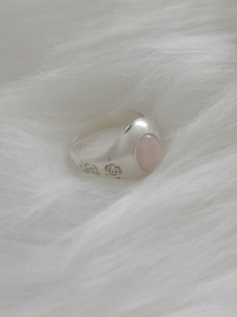 Rose Quartz Rose Stone Bold Ring