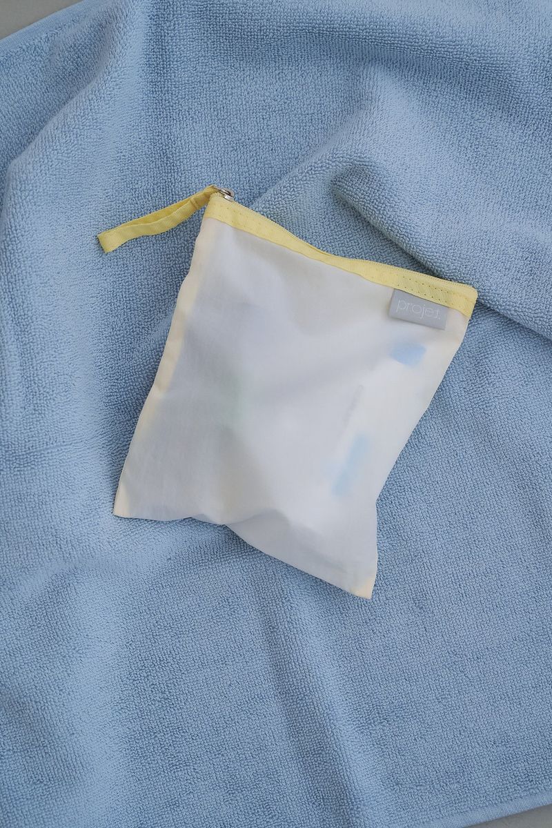 flat pouch (lemon white)