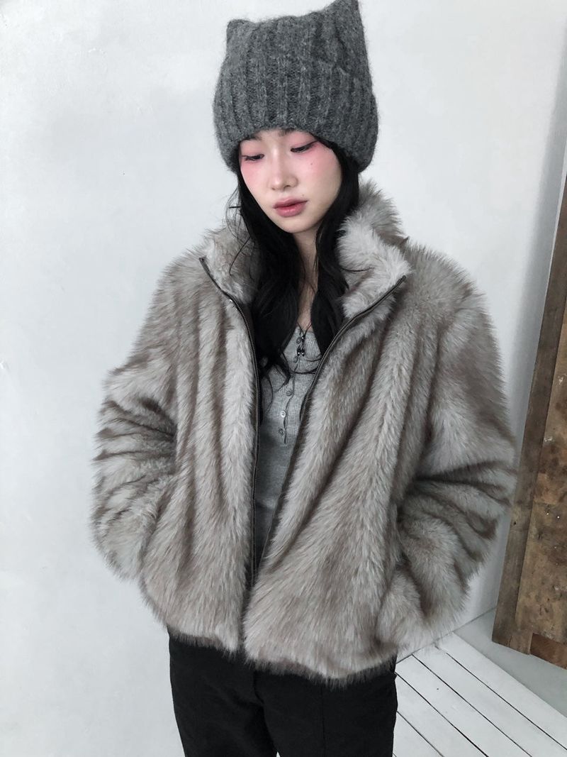 Fox fur zip-up
