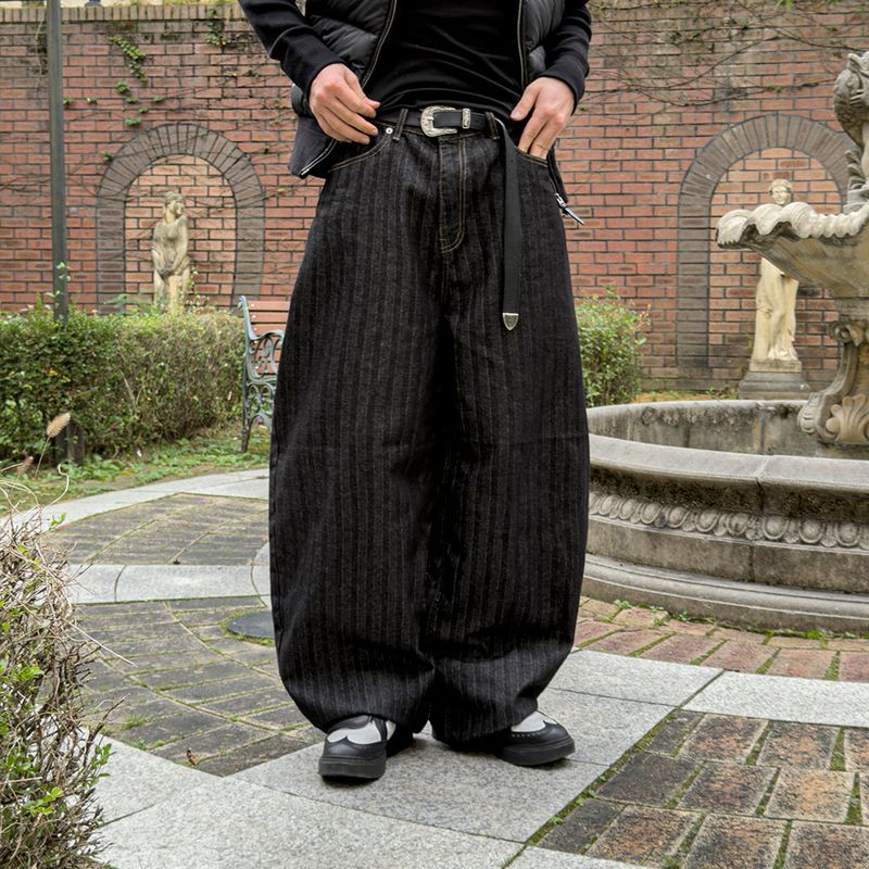 Herringbone Curved Denim Pants