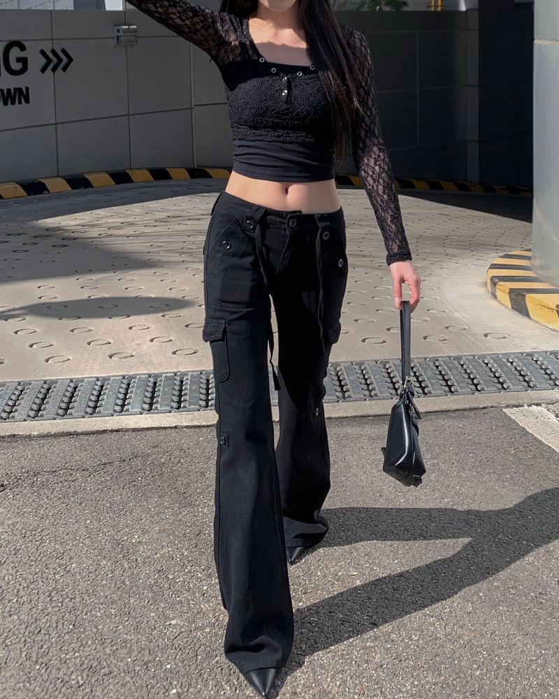 Deep cargo boots cut pants