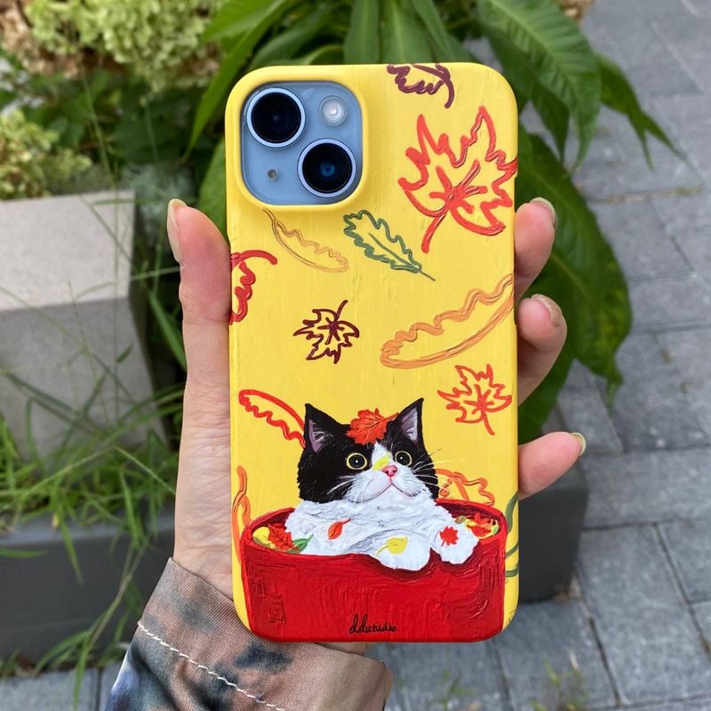 ddutudio（トゥトゥディオ）の「[ ドゥミラブズオータム! ]ハードケース（スマホグッズ/小物）」