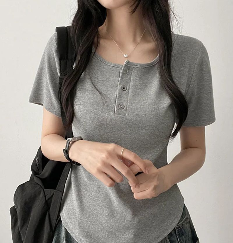 Waddoo hem round button short sleeve tee