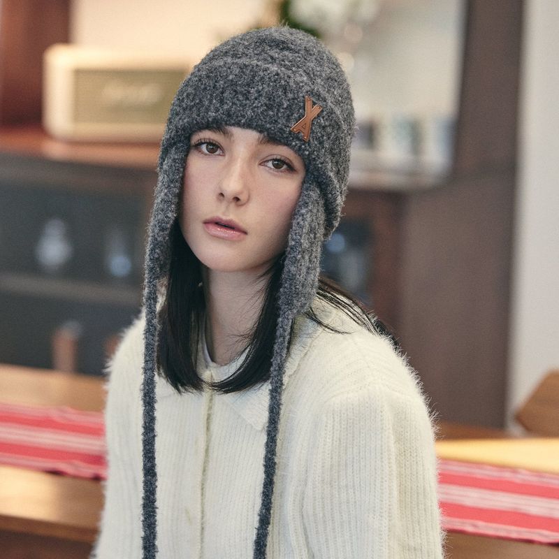 VA Patch Fly Knit Beanie / Black