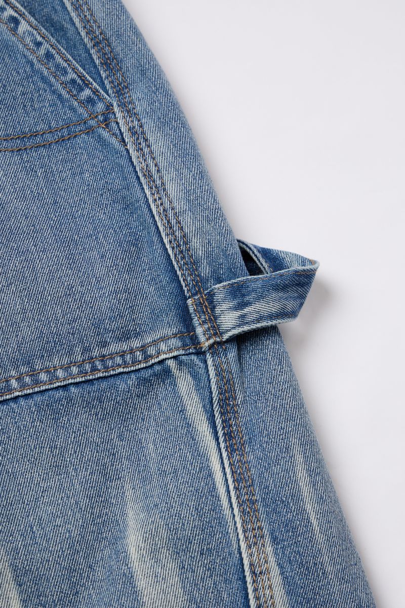 Distressed Washed Jeans
