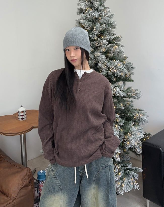 SATIIIZ（サティーズ）の「メンドフィンガーホールヘンリーネックニットロングスリーブ（トップス）」