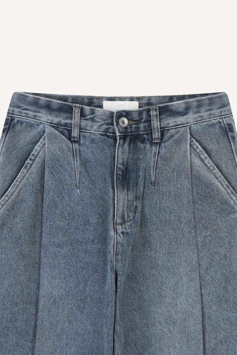Essential Two Pintuck Denim Pants